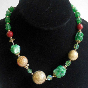 Vintage Jade Green chinoiserie Necklace Jewelry